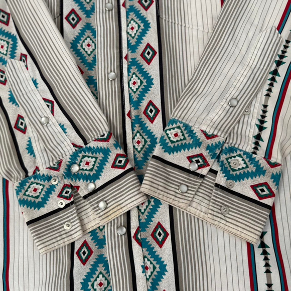 Vintage Panhandle Slim Long Sleeve Aztec Western Shirt - Size XL - Picture 8 of 8